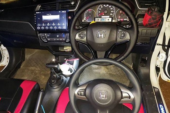 Upgrade setir Honda Brio pakai punya HR-V yang sama dengan Jazz GK5 di Rafi Mobil