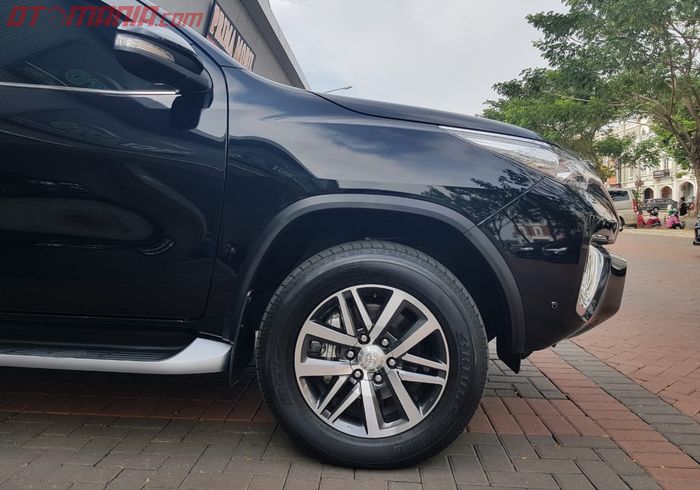 Bantingannya sedikit lebih keras dibanding pesaingnya