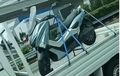 Skutik Listrik Mirip Yamaha NMAX, Tapi Diangkut Isuzu Traga Berstiker Rakata