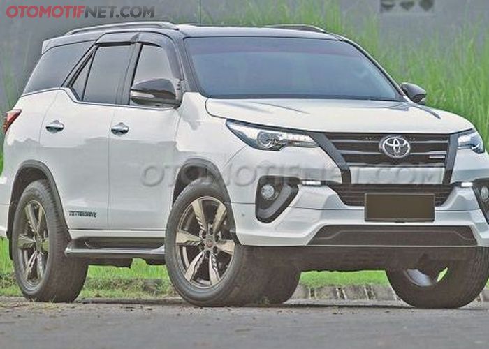 Modifikasi Toyota Fortuner Vrz A T 4x4 Tetradrive Gaya Thai Look Gridoto Com