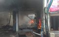 Bisnis Berakhir Muram, Ada Ledakan, Toko Variasi Mobil Ludes Terbakar 