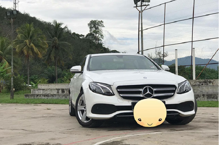 Mercedes-Benz E-Class milik John