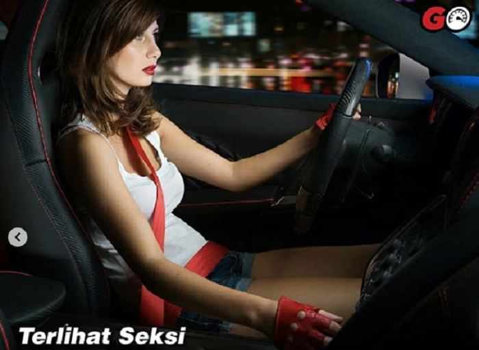 kelihatan seksi adalah salah satu alasan wanita kenapa harus jago nyetir mobil