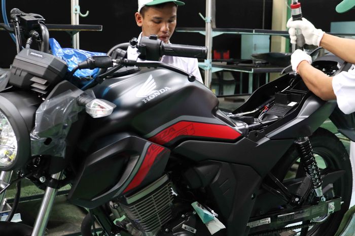 New Honda CB150 Verza