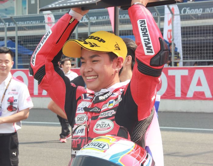 Muklada resmi menjadi juara di race 2 AP250