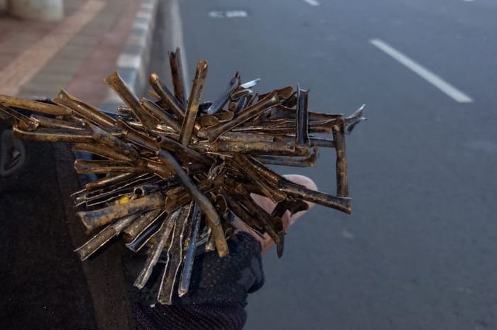 Ilustrasi ranjau paku