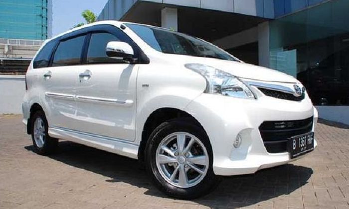 Ilustrasi Avanza veloz bekas