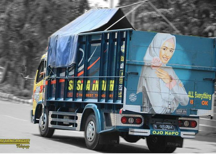 Pihak Mitsubishi Fuso Mengizinkan Bagian Truknya Dilukis Asal Gridoto Com