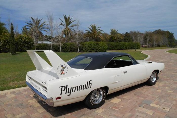 Salah satu mobil dengan nama yang unik