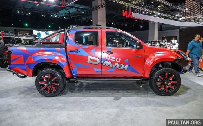 Tampilan samping modifikasi Isuzu D-Max