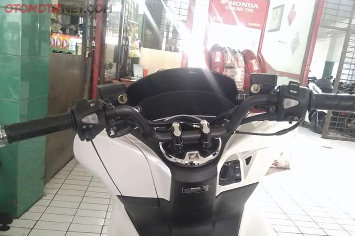 Pasang setang honda CB150R di Honda PCX 150, berapa biayanya ?