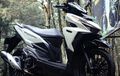 Honda Vario 125 Berjubah Hitam Putih, Tampil Simpel Berkaki Sporty
