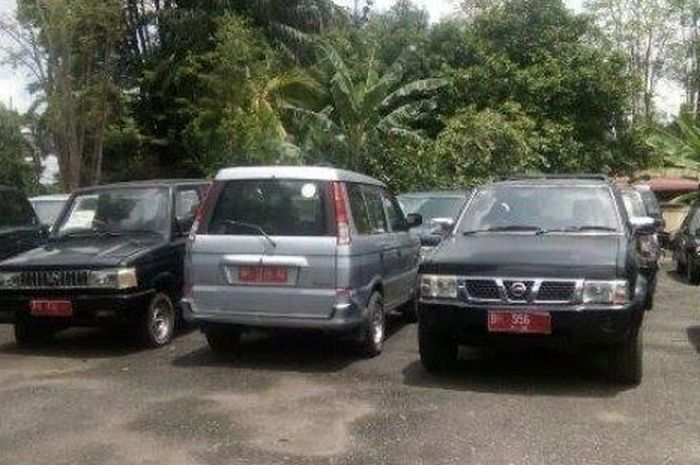 Deretan mobil Dinas Pemerintah Provinsi Jambi yang bakal dilelang