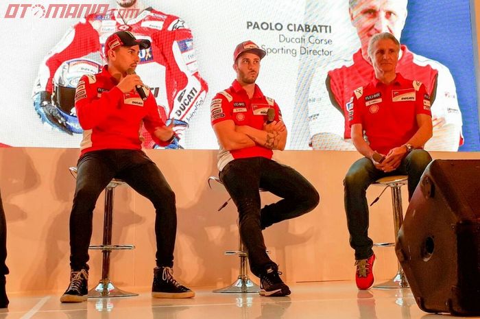 Jorge Lorenzo, Andrea Dovizioso, dan direktur olahraga Ducati, Paolo Ciabatti
