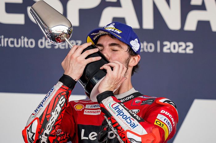 Francesco Bagnaia kembali ke jalur kemenangan setelah lima bulan lebih dengan menjadi pemenang MotoGP Spanyol 2022