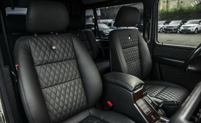 Tampilan kabin modifikasi Mercedes-Benz G-Class 2002 garapan Kahn Design