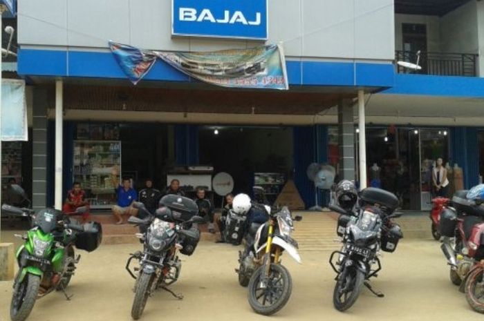 Ilustrasi Bengkel Resmi Bajaj