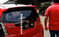Gara-gara Salah Paham, Kurir Dihajar Pengemudi Honda Jazz