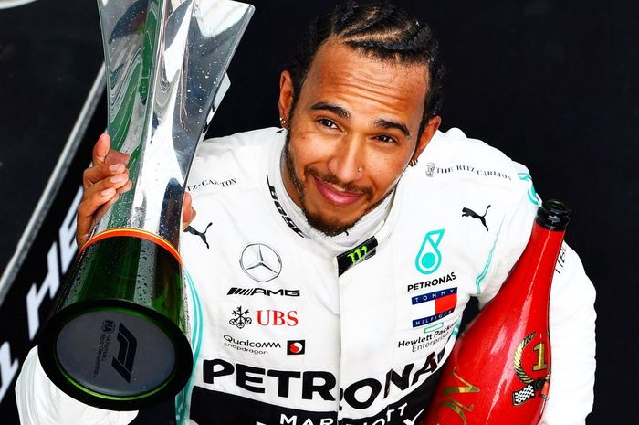 Pembalap Mercedes, Lewis Hamilton bisa memperbaiki performanya di F1 GP Azerbaijan 2019 agar bisa bertahan di puncak klasemen sementara