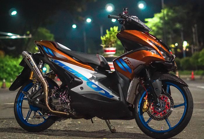 Yamaha Aerox repaint bodi candy root beer plus striping custom