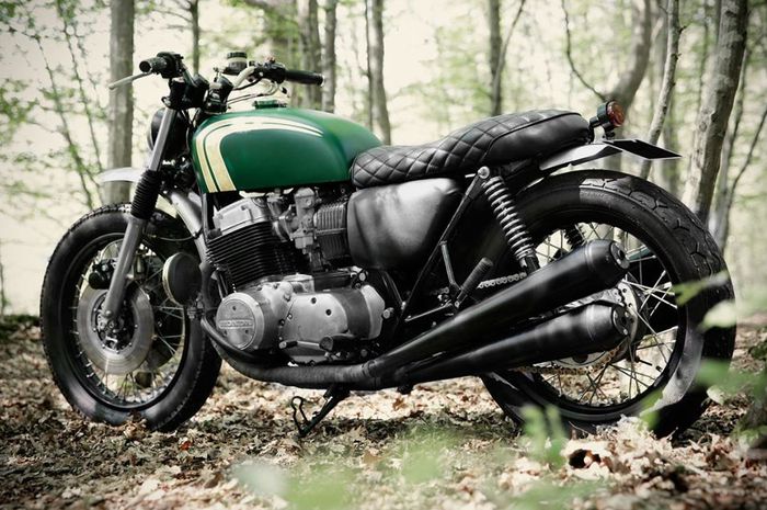 Honda CB750 K7 custom brat style-scrambler dari 4h10