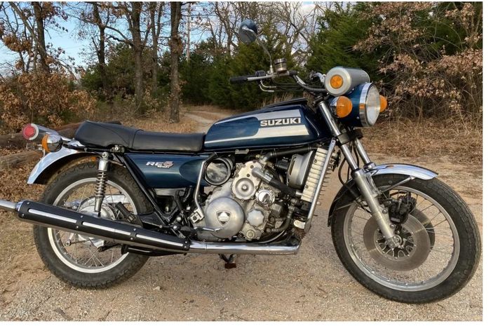 Suzuki RE5 generasi pertama