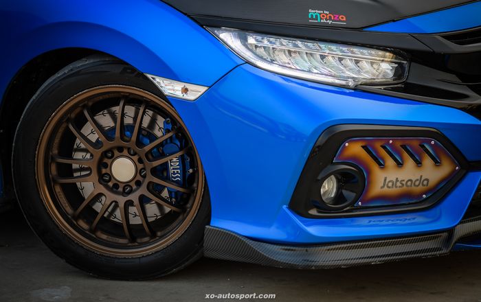 Modifikasi Honda Civic Turbo pasang pelek Volk Racing RE30 ukuran 17 inci