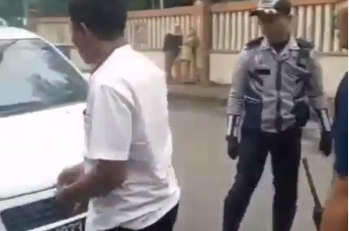 Video petugas Dishub ditantang duel pengemudi Suzuki Splash