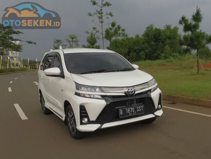 Toyota Veloz 1.5 AT 2019