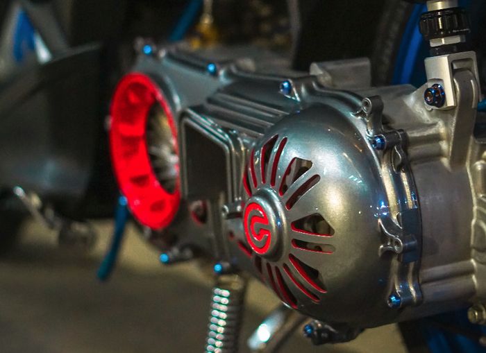 Bak dan jeroan CVT Yamaha Aerox ikut dicustom