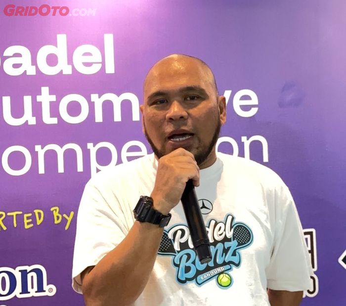 "Acara kali ini jadi rangkaian event dari MBClub Indonesia untuk acara Road Show to Jamnas Mercedes-Benz Club Indonesia yang akan diselenggarakan di Summarecon Mall Bandung pada tanggal 5-6 Desember," SekJend Mercedes-Benz Club Indonesia (MBClub Indonesia), Aric Melrich.