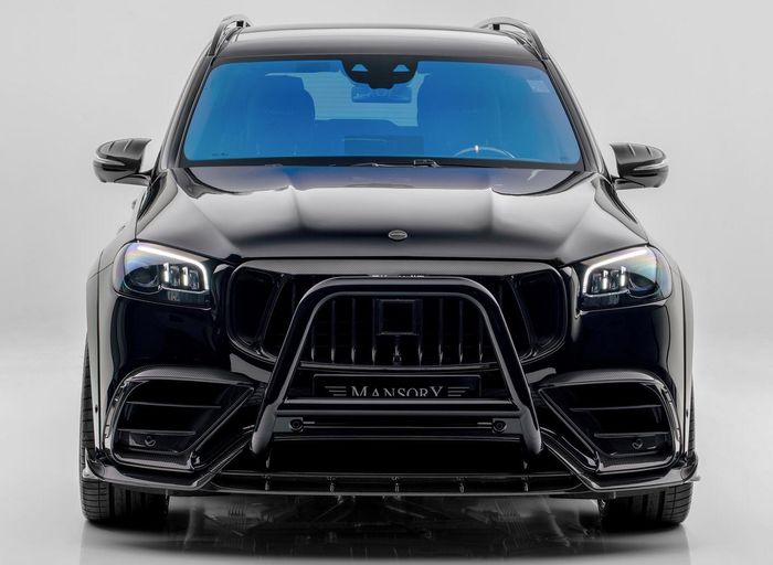 Tampilan depan modifikasi Mercedes-AMG GLS 63 kena sentuhan Mansory