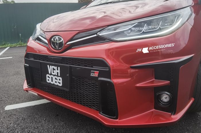 Tampang depan Toyota Yaris facelift berubah jadi Toyota GR Yaris