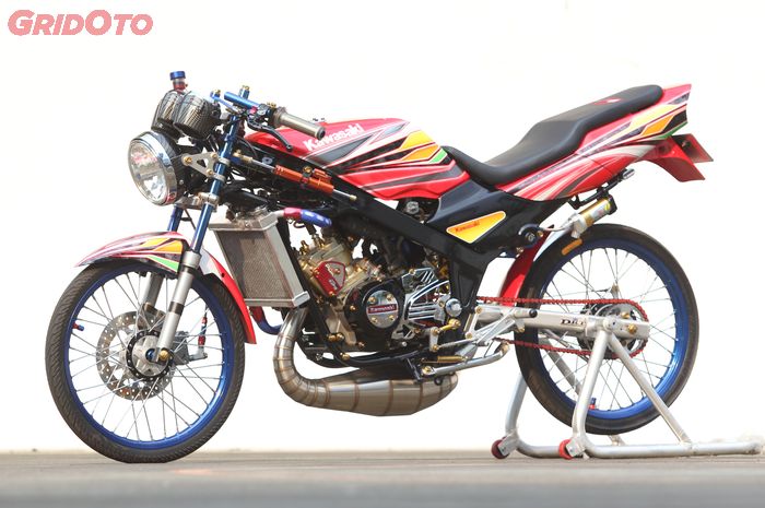 Modifikasi Motor Ninja R Warna Merah  motorcyclepict.co