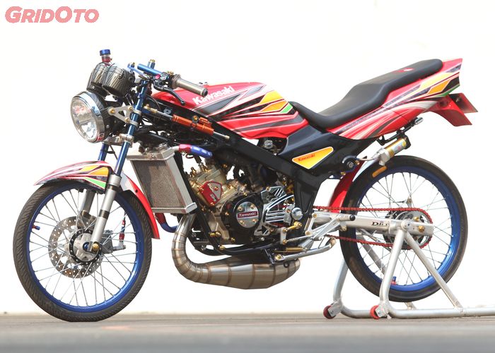 Kawasaki Ninja 150r Milik Security Ini Tampil Lebih Menawan Dengan Gaya Thailook Gridoto Com