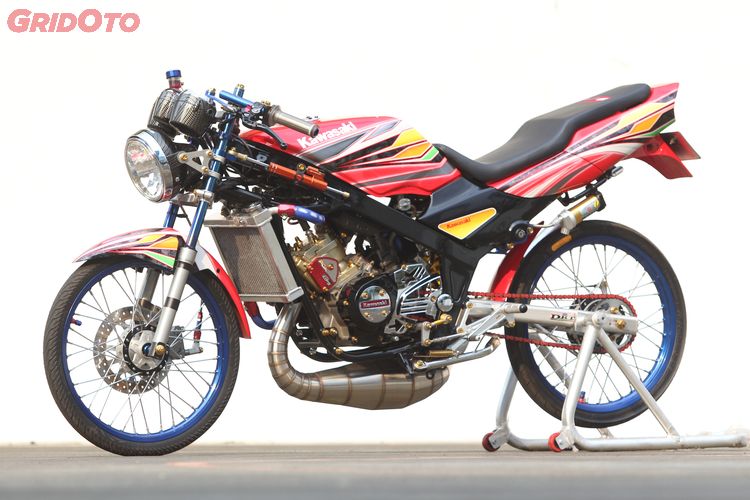 Kawasaki Ninja 150r Milik Security Ini Tampil Lebih Menawan Dengan Gaya Thailook Gridoto Com