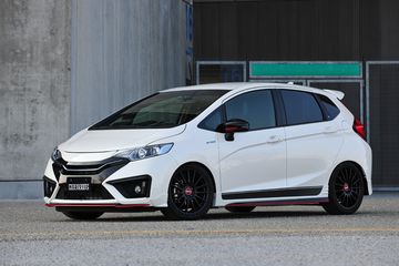 Honda Jazz GK5 Tampil Beda, Fascia Dibuat Agresif Pakai Body Kit Noblesse
