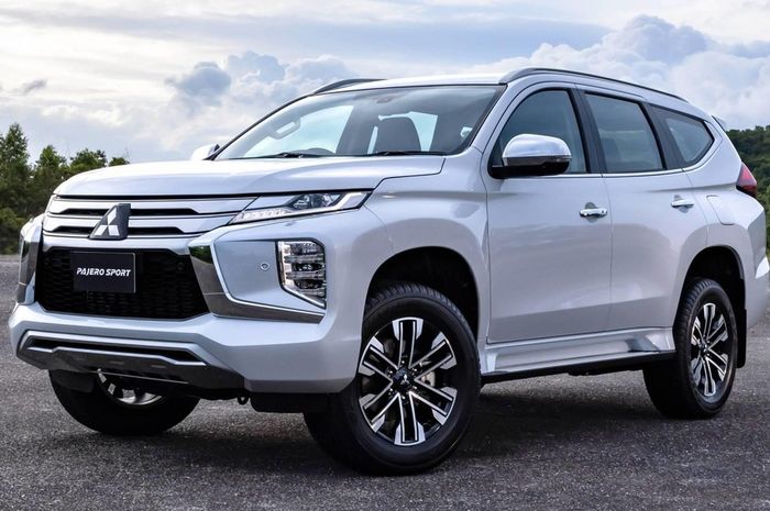 Tampilan eksterior Mitsubishi Pajero Sport GT Plus 