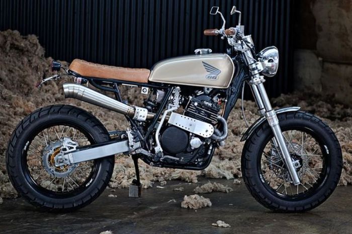 Honda XR600 custom street tracker besutan 66 Motorcycles