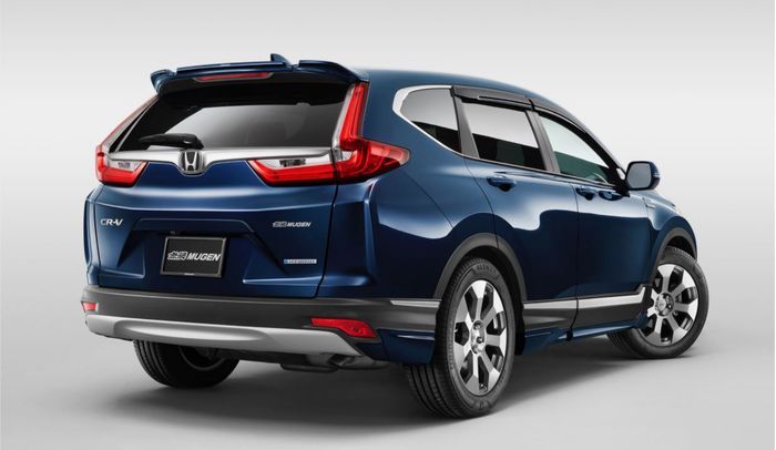 Tampilan belakang modifikasi Honda CR-V hasil garapan Mugen