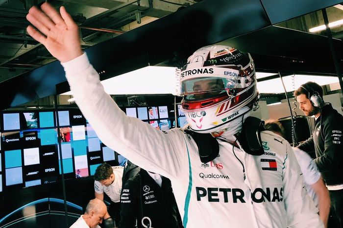 Lewis Hamilton bikin sejarah di F1 saat balapan di sirkuit Shanghai, China