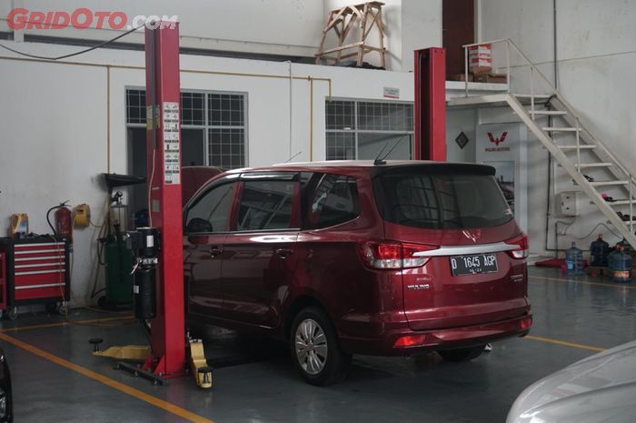 Ilustrasi servis Wuling 