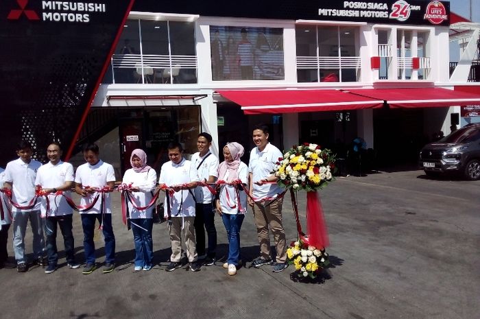 Peresmian Posko mudik Lebaran Mitsubishi di Km 57 Karawang, Cikampek