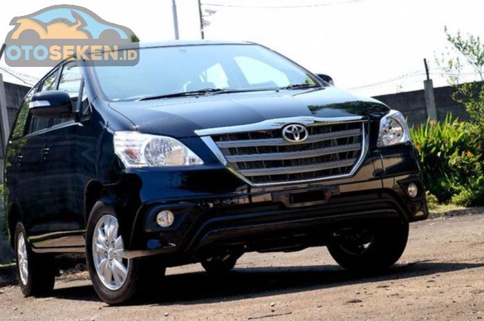 Kisaran harga Toyota Kijang Innova V Diesel seken tahun 2015.