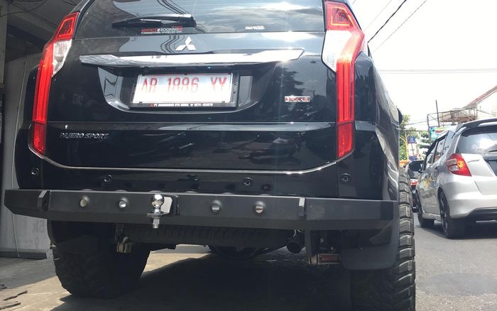 Ganti Bumper Pajero Sport Pakai Bull Bar? Siapkan Uang 