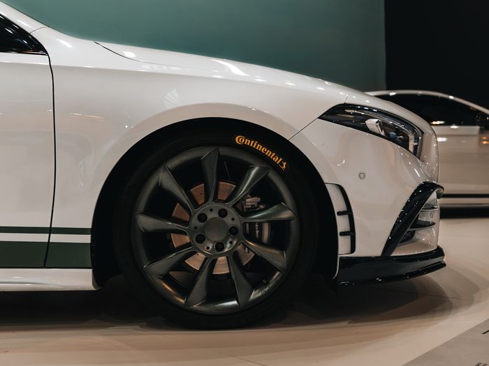 Modifikasi Mercedes-Benz A-Class mendapat pelek khusus