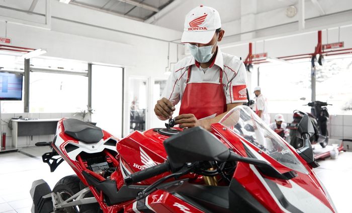 Bengkel resmi Honda terima pengerjaan kuras tangki bensin