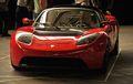 Bukan Omong Kosong! Tesla Roadster Akan Dikirim ke Planet Mars