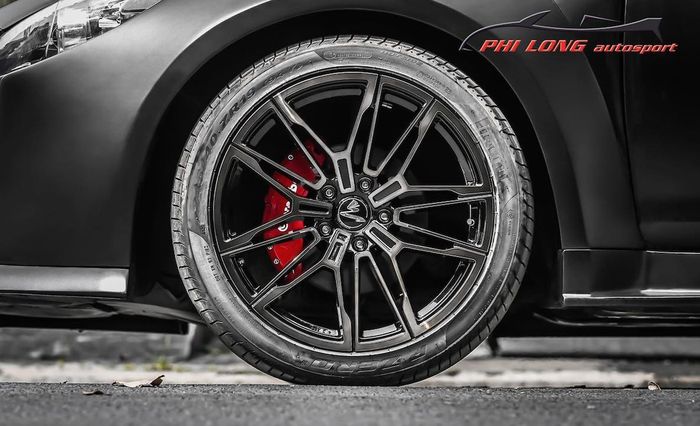 Modifikasi Mazda6 pakai pelek multi-spoke ukuran 19 inci