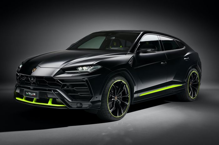 Lamborghini Urus Graphite Capsule
